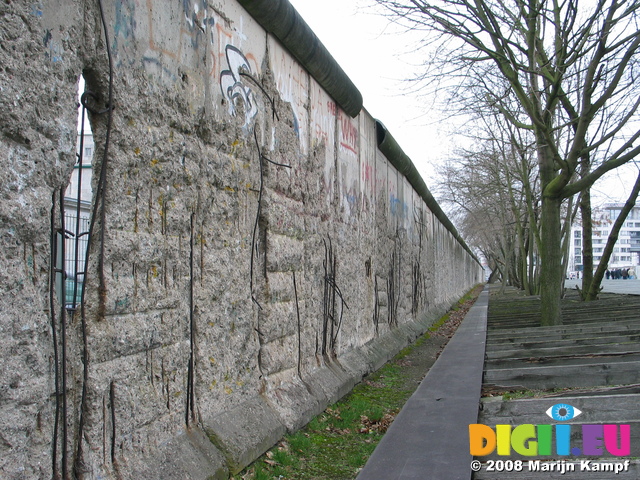25172 Berlin Wall